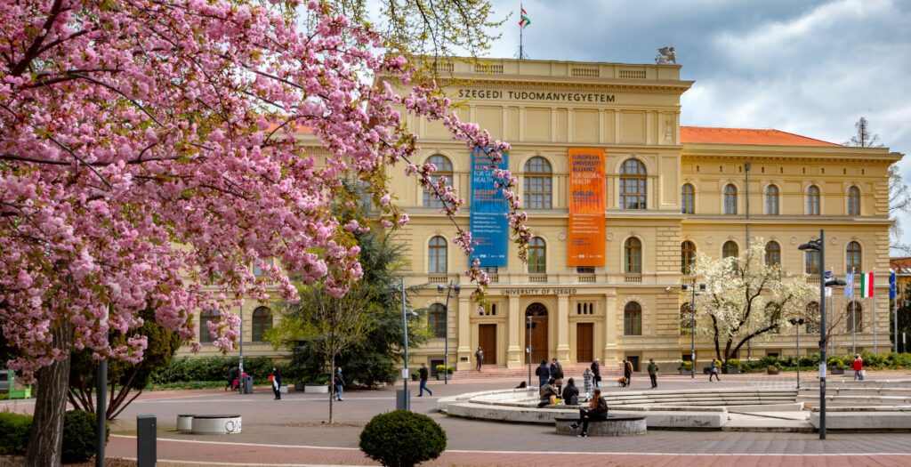 تحصیل در دانشگاه های معتبر مجارستان